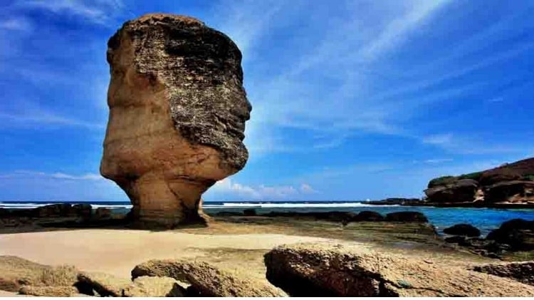 Batu Payung, Tanjung Aan