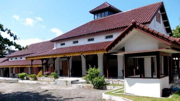  Museum Sultan Sulaiman Badrul Alamsyah