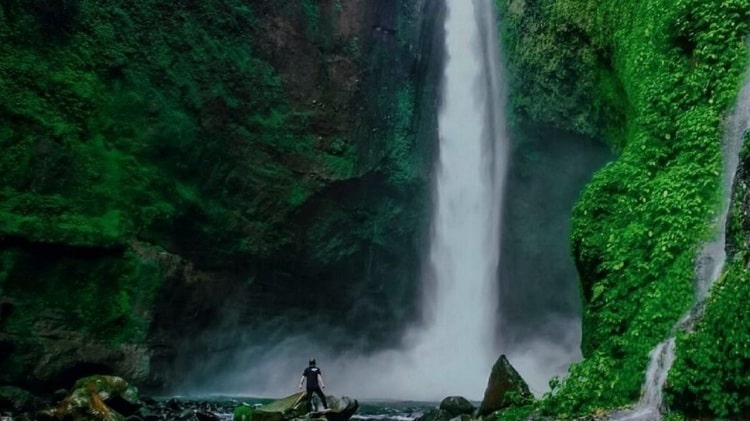 Tempat Wisata Air Terjun di Bukit Tinggi