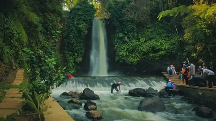 Curug Bangkong