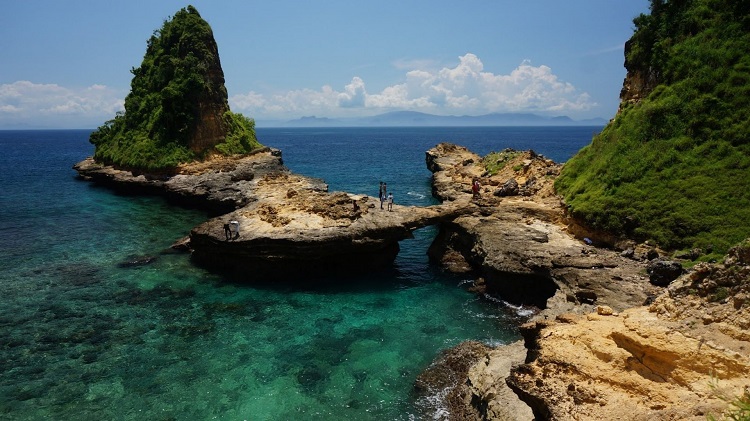 Tempat Wisata Pantai Daerah Lombok