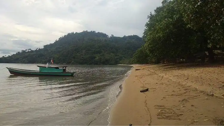 Pantai Tambak Rawang