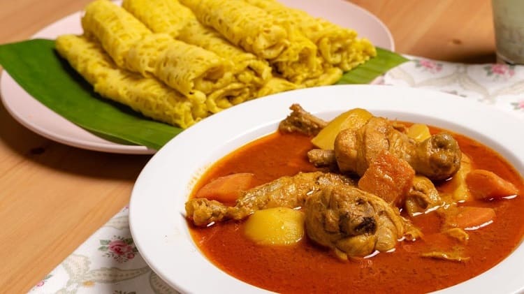 Roti Jala Kari Ayam